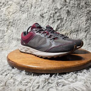New Balance 590v3 Running Shoes Women Sz 9B Trail Grey Burgundy Athletic Sneaker